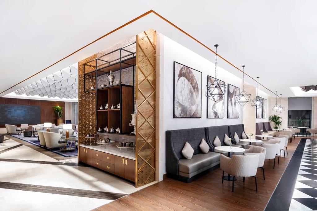 Movenpick Hotel & Residences Hajar Tower